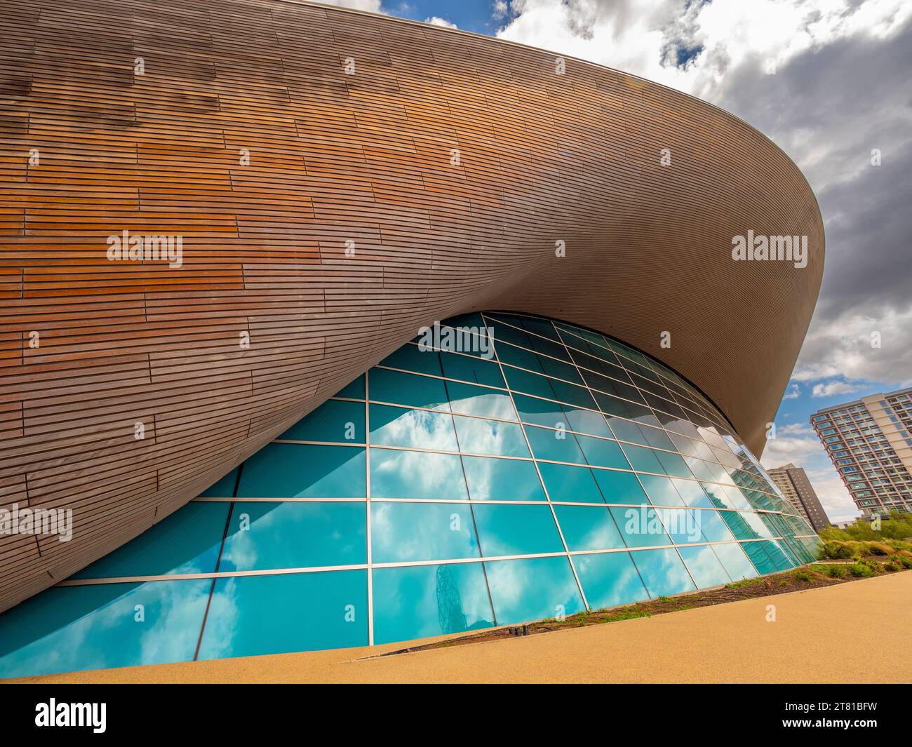 Il London Aquatics Centre, progettato da Zaha Hadid, Olympic Park, Stratford, Londra, Regno Unito. Foto Stock