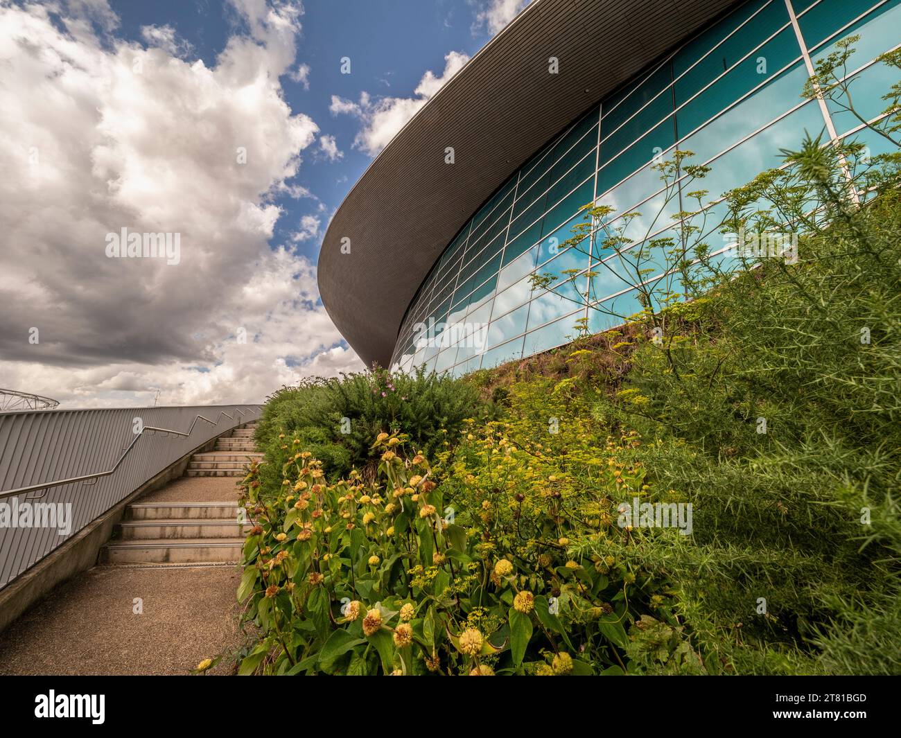 Il London Aquatics Centre, progettato da Zaha Hadid, Olympic Park, Stratford, Londra, Regno Unito. Foto Stock