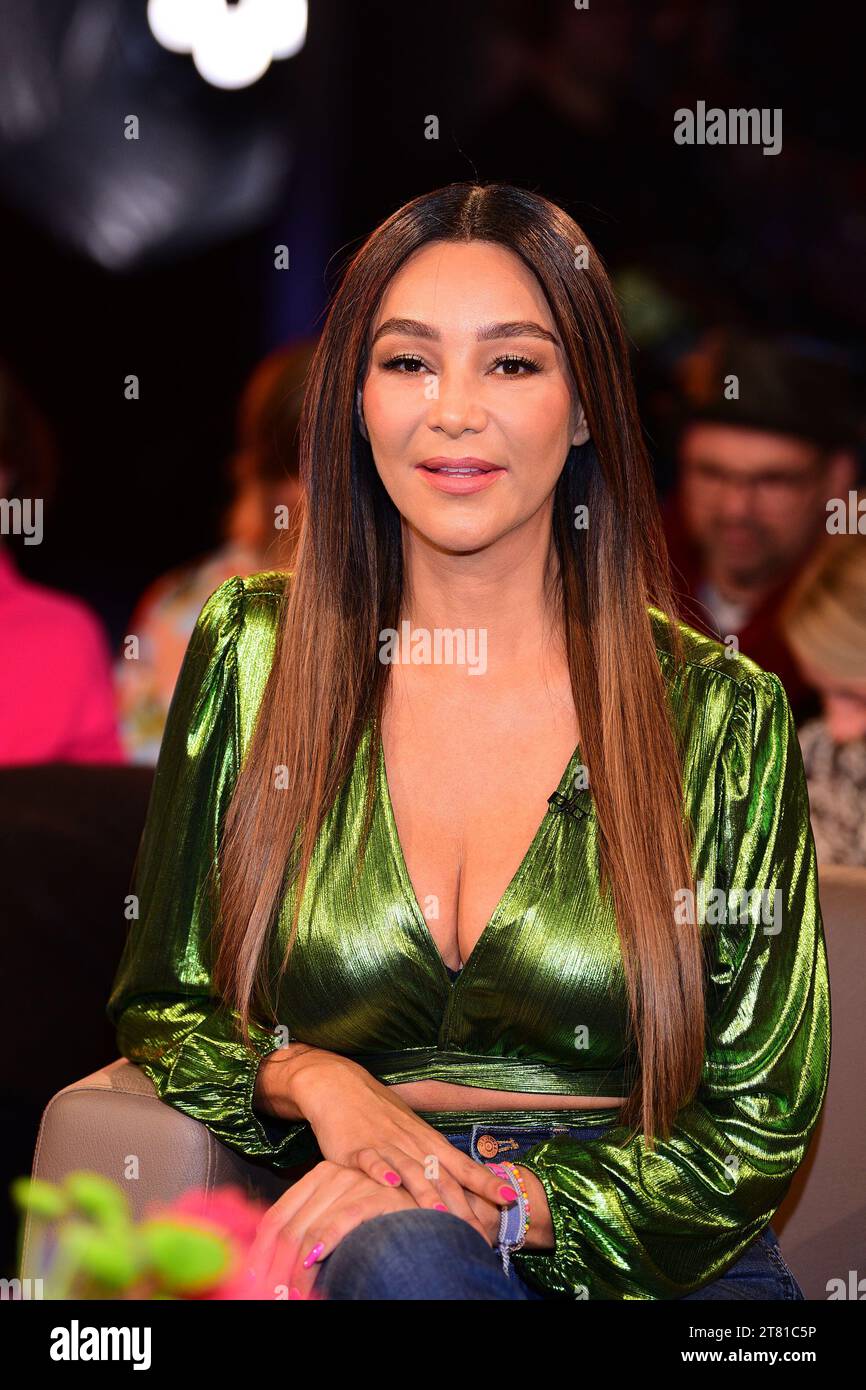 Verona Pooth zu Gast bei der NDR Talk Show AM 17.11.2023 ad Amburgo Foto Stock