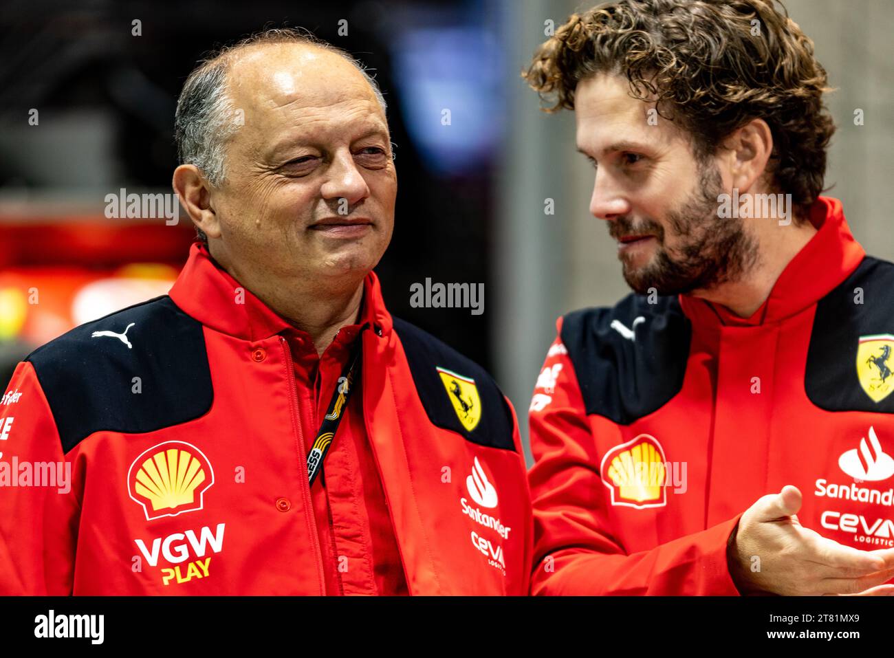 Las Vegas, Nevada - 17 novembre 2023: Frédéric Vasseur, team Chief del team Scuderia Ferrari F1, gareggia nel Gran Premio d'argento di Las Vegas al Las Vegas Strip Circuit. Crediti: Nick Paruch / Alamy Live News Foto Stock