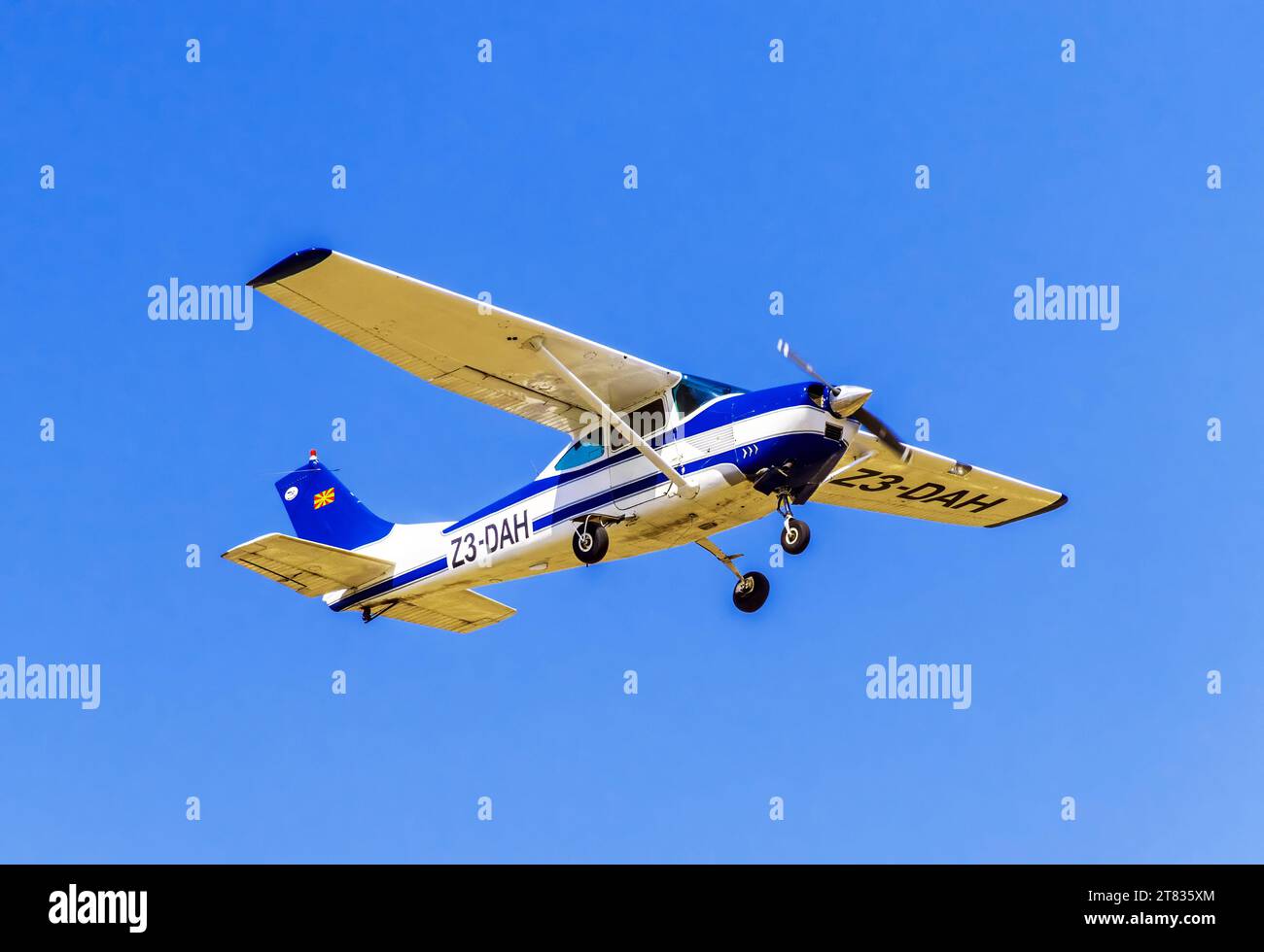 Il 16 settembre 2023, un grande spettacolo aereo presso l'aeroporto sportivo di Stenkovec ha celebrato il 100 ° anniversario dell'Aero Club Skopje. Foto Stock