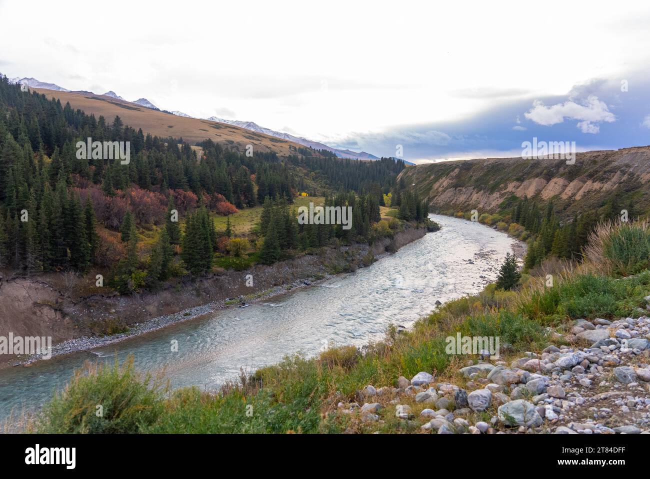 Paesaggio montuoso in Kirghizistan Foto Stock