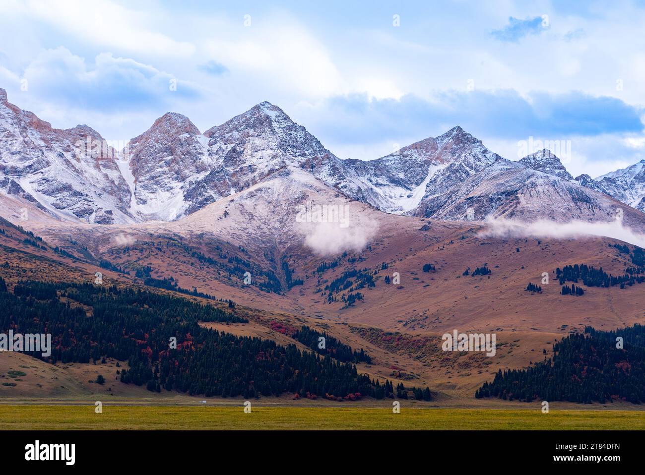 Paesaggio montuoso in Kirghizistan Foto Stock