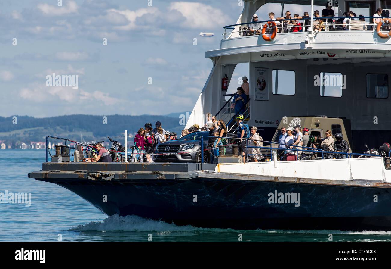 Autofähre Romanshorn die Autofähre Romanshorn fährt, aus Friedrichshafen kommend, in den Hafen von Romanshorn ein. Romanshorn, Schweiz, 21.08.2023 *** traghetto Romanshorn il traghetto Romanshorn arriva nel porto di Romanshorn da Friedrichshafen Romanshorn, Svizzera, 21 08 2023 crediti: Imago/Alamy Live News Foto Stock