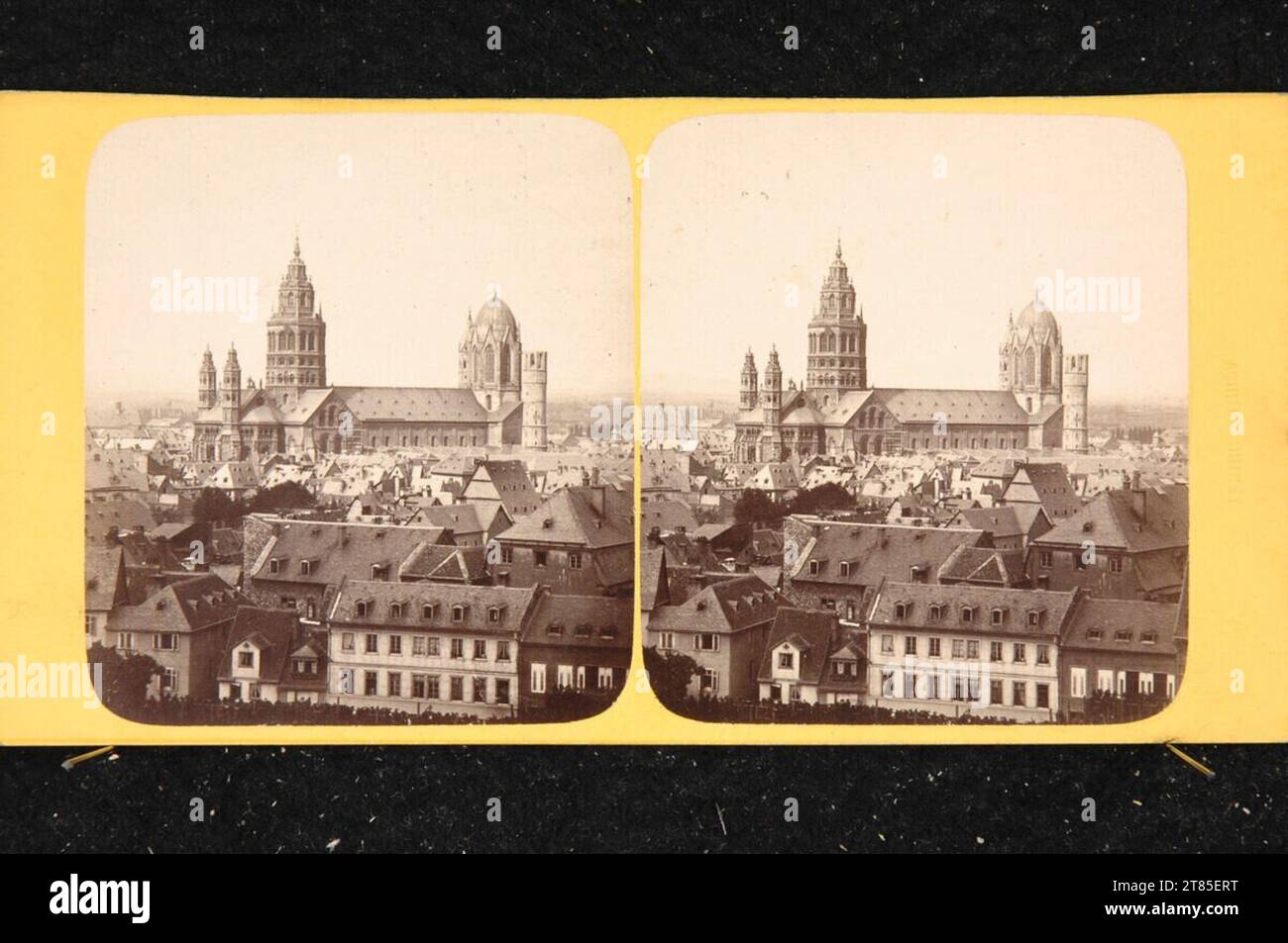 Cattedrale Louis Emmanuel Alexandre Quinet a Magonza (foto aerea panoramica). Carta albumina, sulla scatola/formato stereo intorno a 1870 Foto Stock