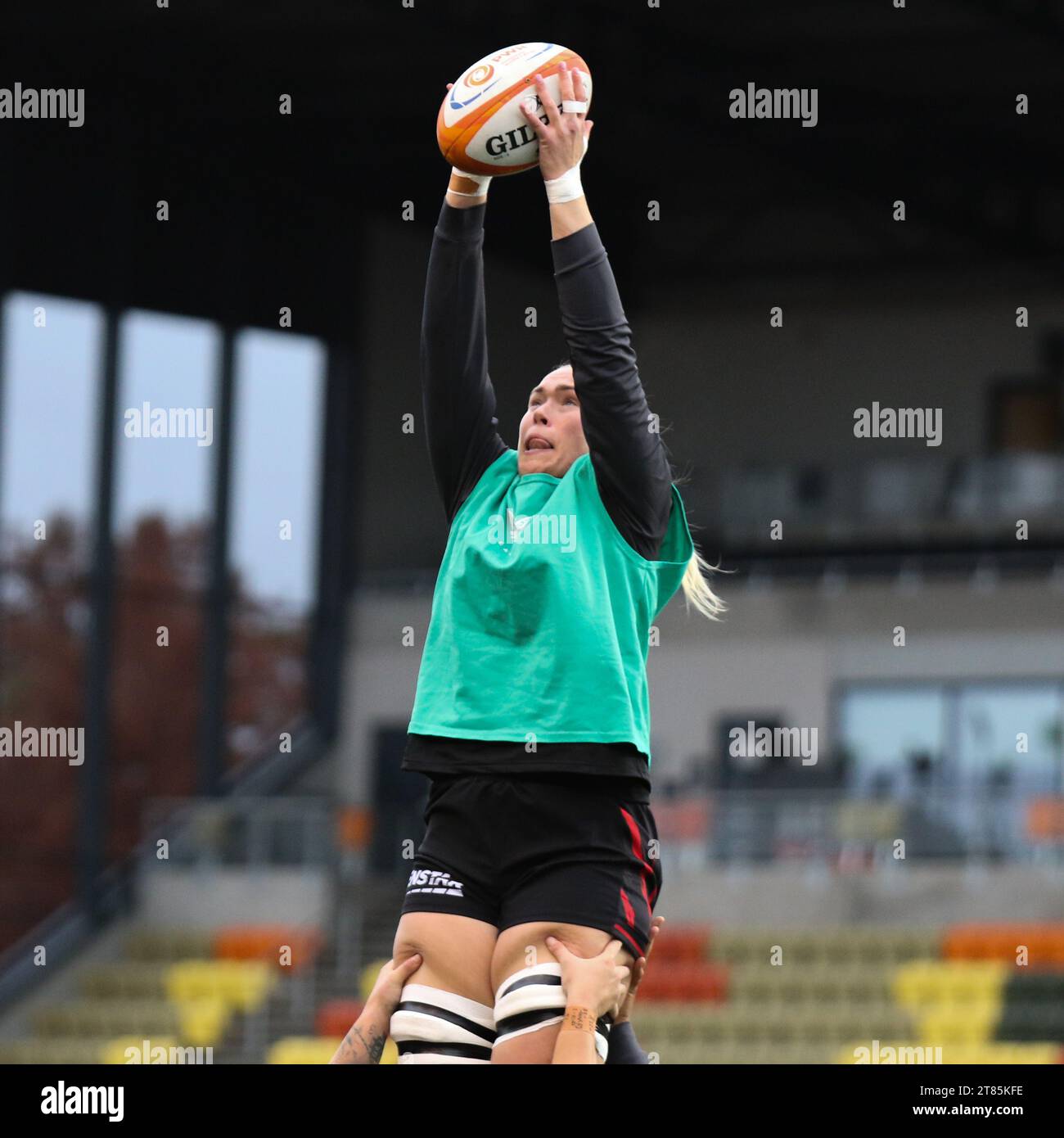 LONDRA, Regno Unito – 18 NOVEMBRE 2023: Rosie Galligan durante un incontro di rugby femminile di Premiership tra Saracens e Loughborough Lightning allo Stonex Stadi Foto Stock