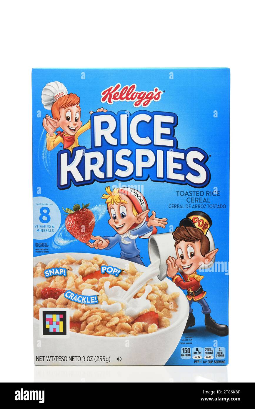 IRVINE, CALIFORNIA - 17 novembre 2023: Una scatola di cereali per colazione Rice Krispies Form Kellogg. Foto Stock