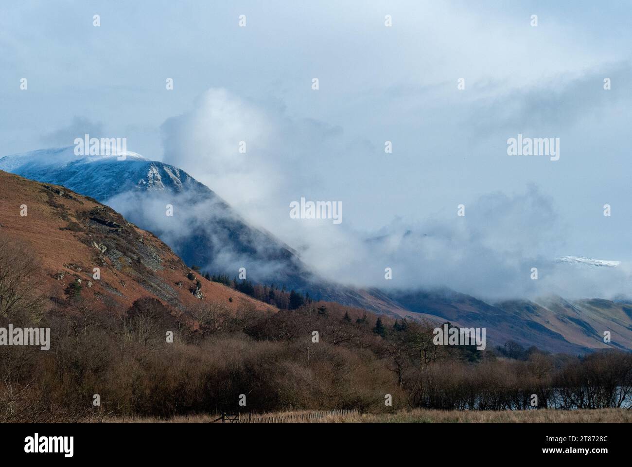 Grasmoor nel cloud Foto Stock