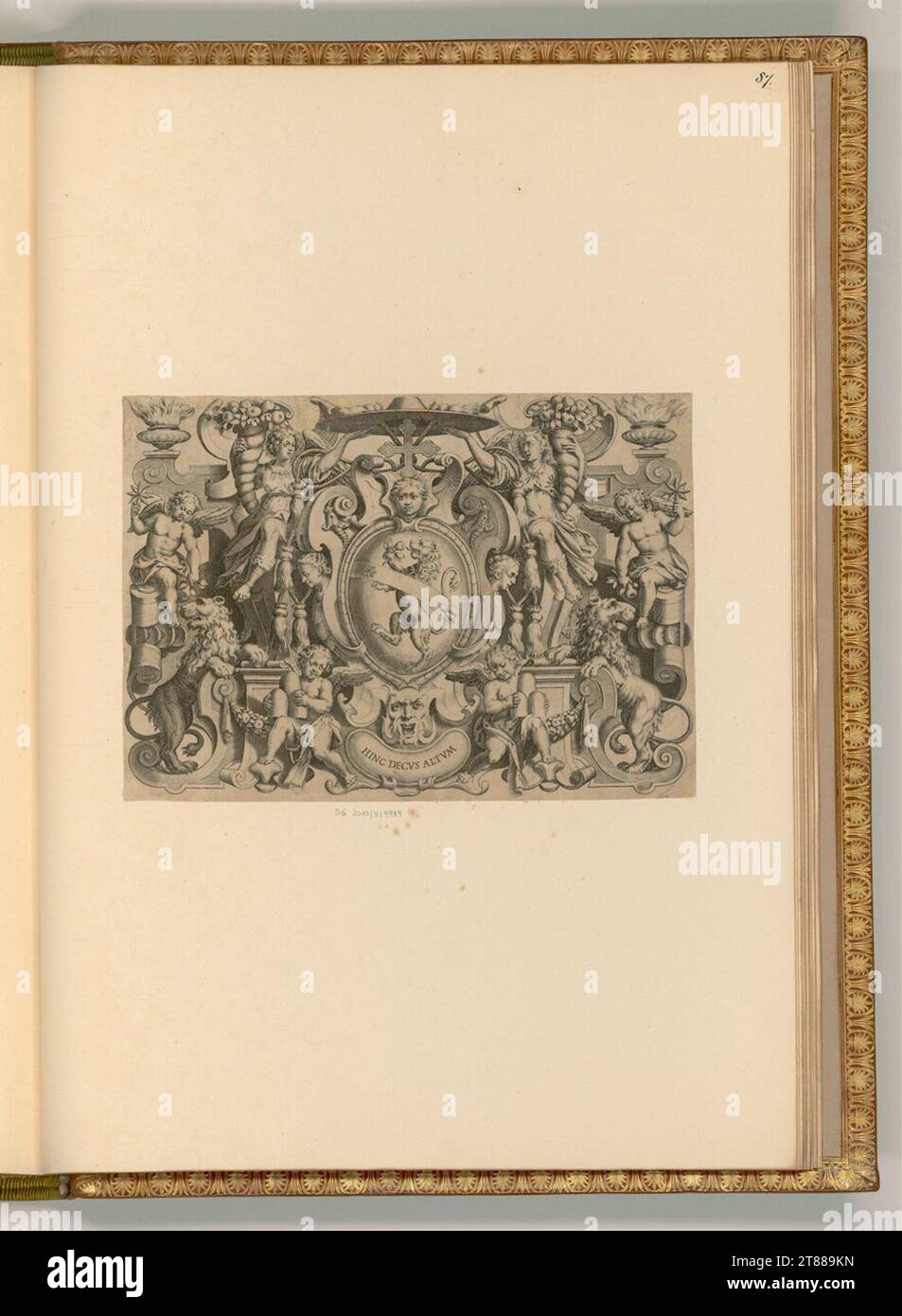 Francesco Villamena (incisore) stemma di un cardinale con figure allegoriche e accessori. Stampa in rame 1585-1624 , 1585/1624 Foto Stock