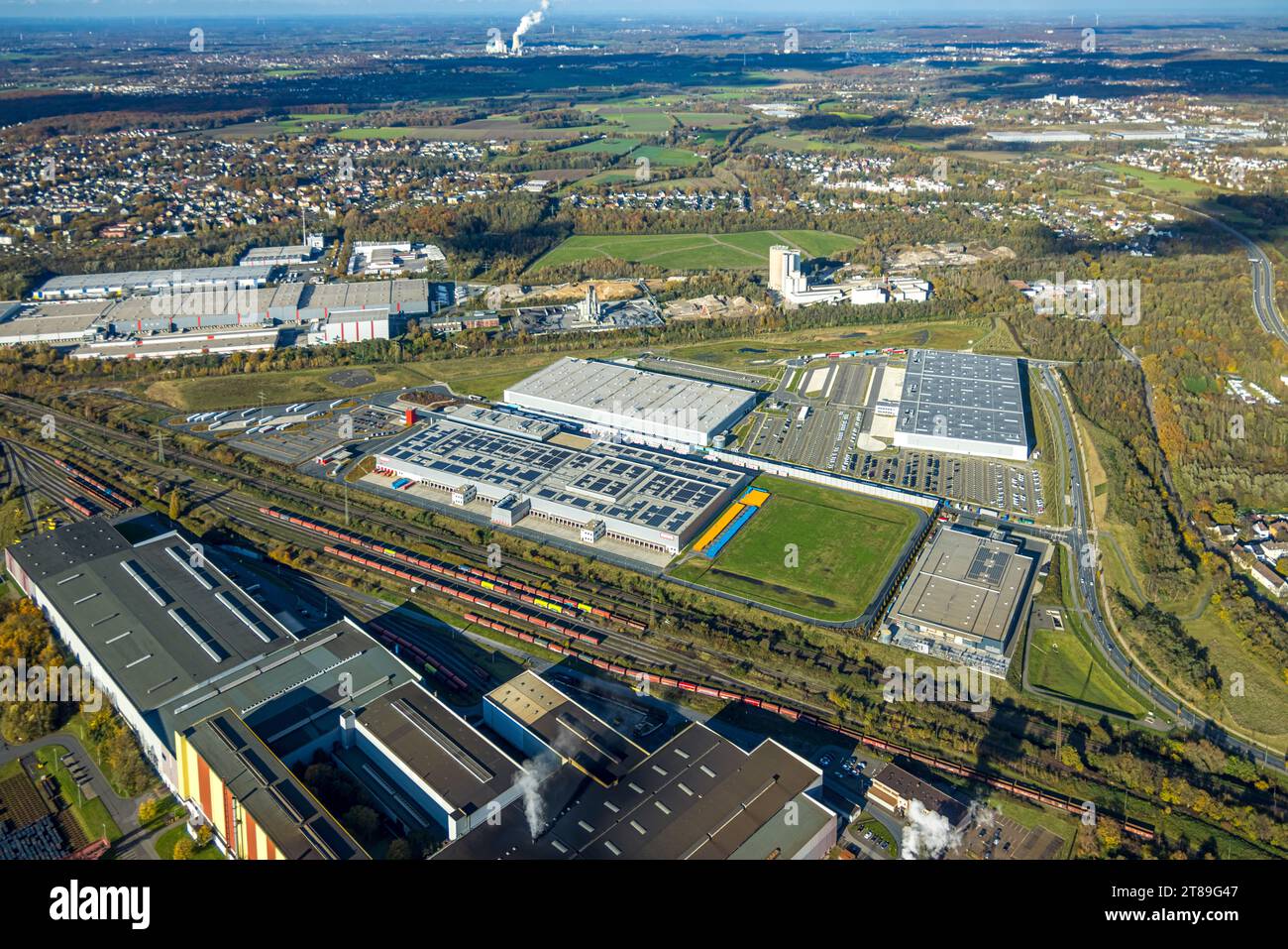 Veduta aerea, sviluppo della zona industriale di sinterizzazione di Westfalenhütte con Bergisch-Westerwälder Hartsteinwerke e le società di logistica Re Foto Stock