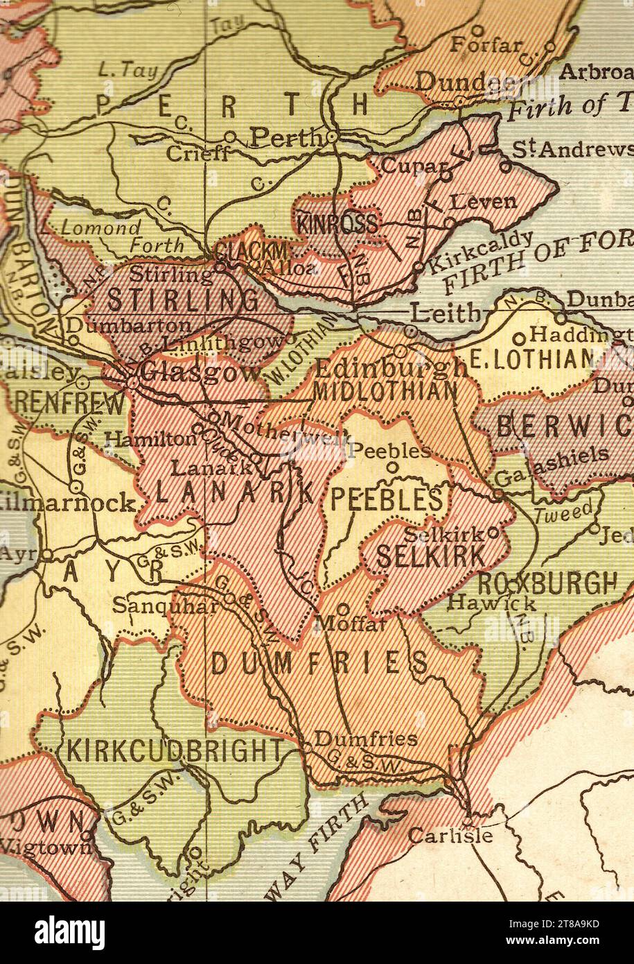 Un'antica mappa politica a colori seppia della Scozia che mostra Glasgow ed Edimburgo. Foto Stock