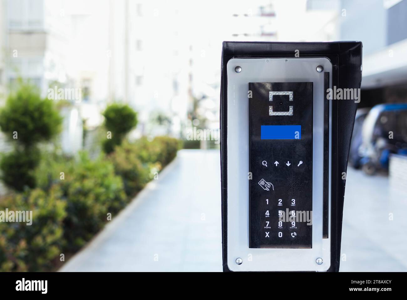 Videocitofono vicino all'ingresso della casa. Foto di alta qualità Foto Stock