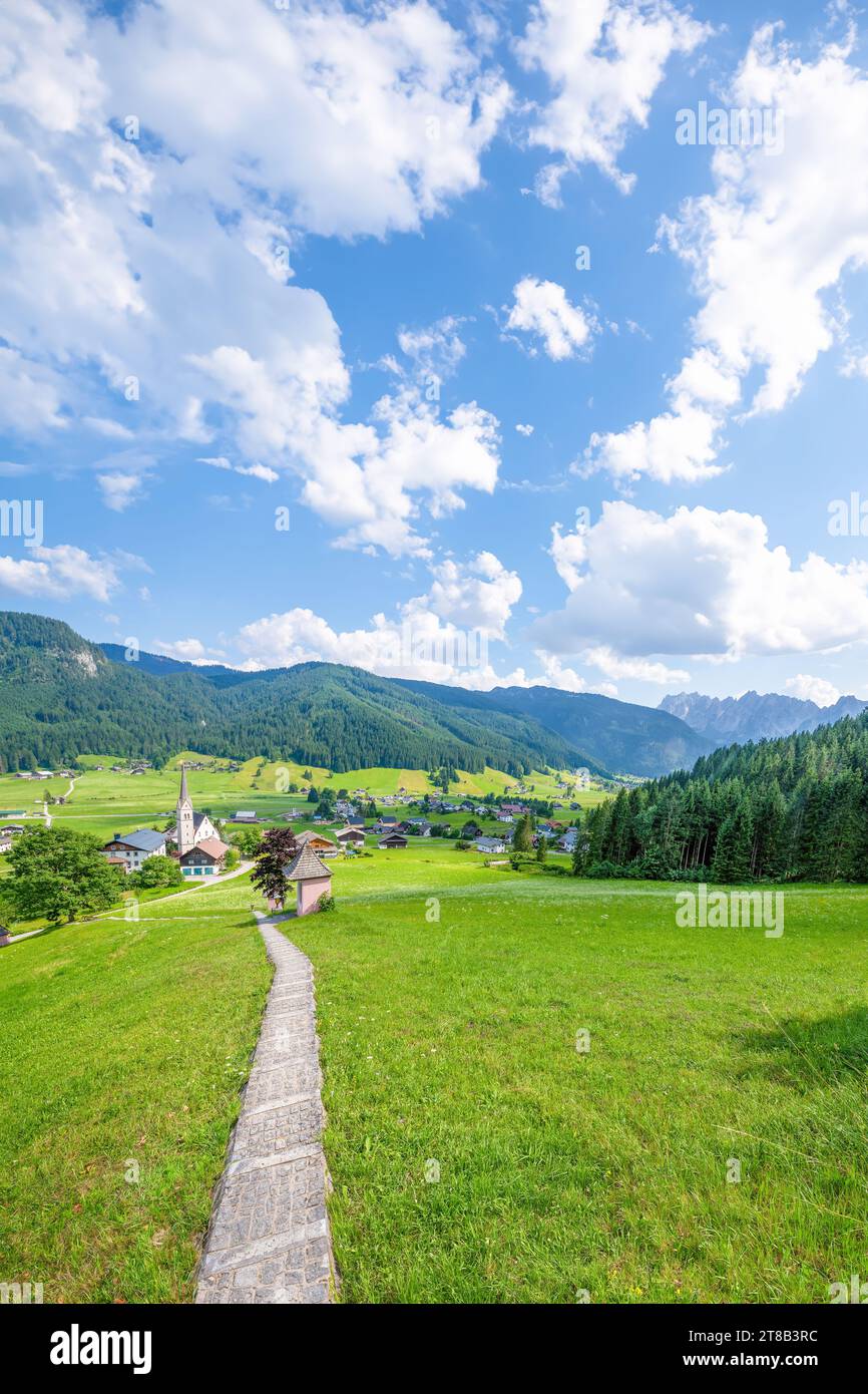 La splendida regione di Wildschönau in Austria si trova in una remota valle alpina a circa 1.000 m di altitudine sulle pendici occidentali delle Alpi Kitzbühel. Foto Stock