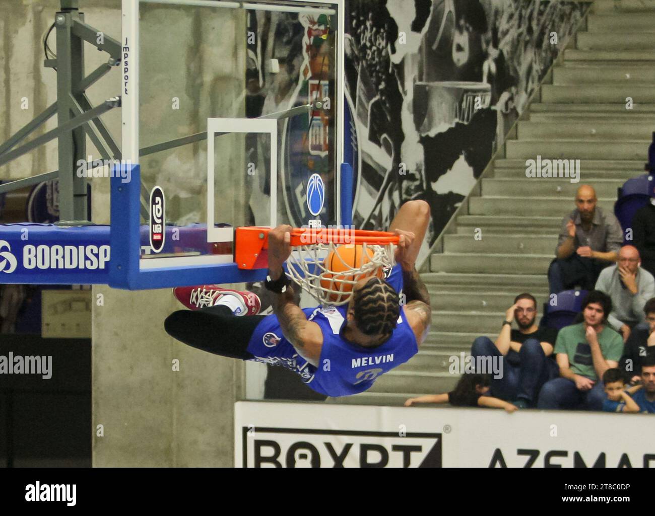 Porto, 17/11/2023 - il Futebol Clube do Porto ha ospitato questa sera l'Imortal Basket Club, all'Pavilhão do Dragão Arena, in una partita che conta per il 7° turno - Liga Portuguesa Basquetebol - 2023/2024. Cleveland Melvin. (José Carmo / immagini globali) Foto Stock