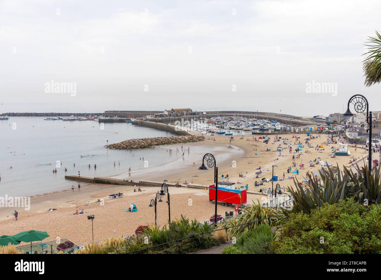 Lyme Regis, città costiera sulla costa meridionale dell'Inghilterra, Regno Unito, 2023 Foto Stock