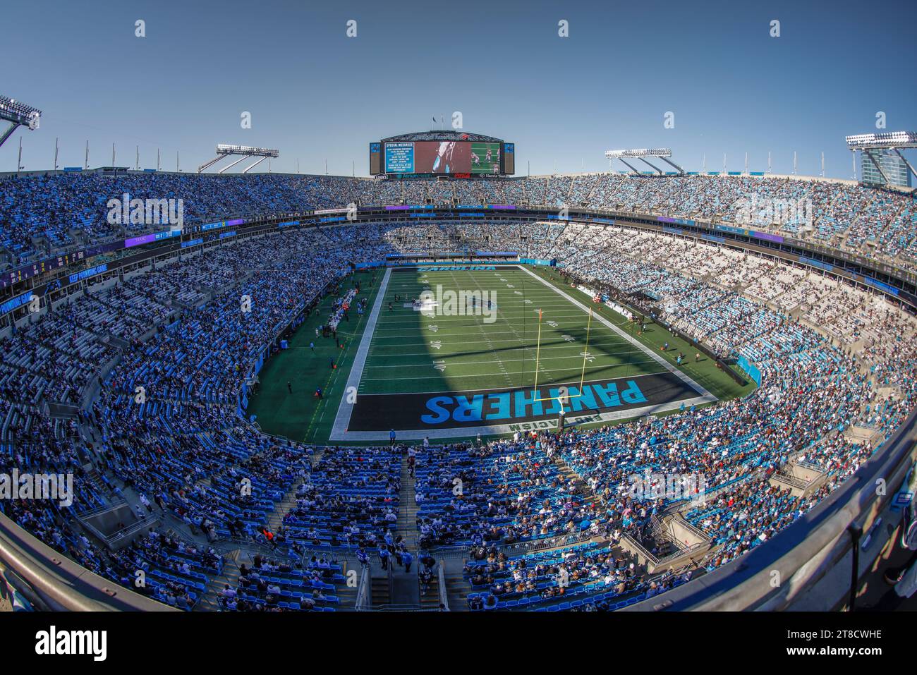 Charlotte, NC USA: Una visione generale del campo durante una partita NFL tra i Carolina Panthers e i Dallas Cowboys al Bank of America Stad Foto Stock