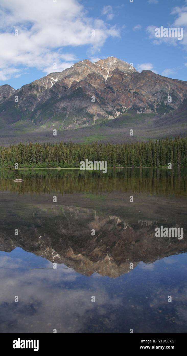 Pyramid Mountain, Jasper NP Foto Stock