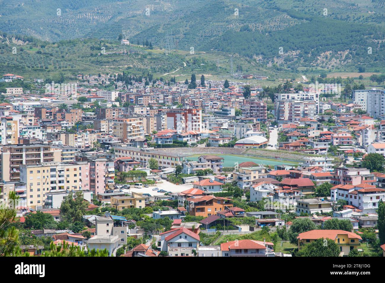 Vista sulla città di Berat, in Albania, patrimonio dell'umanità dell'UNESCO Foto Stock