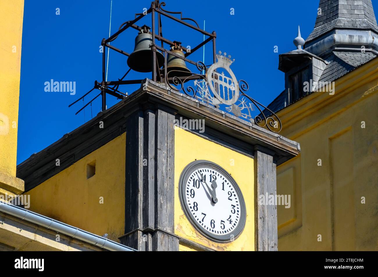 SEGOVIA, SPAGNA, edificio governativo del municipio. Dettaglio della torre dell'orologio. Foto Stock