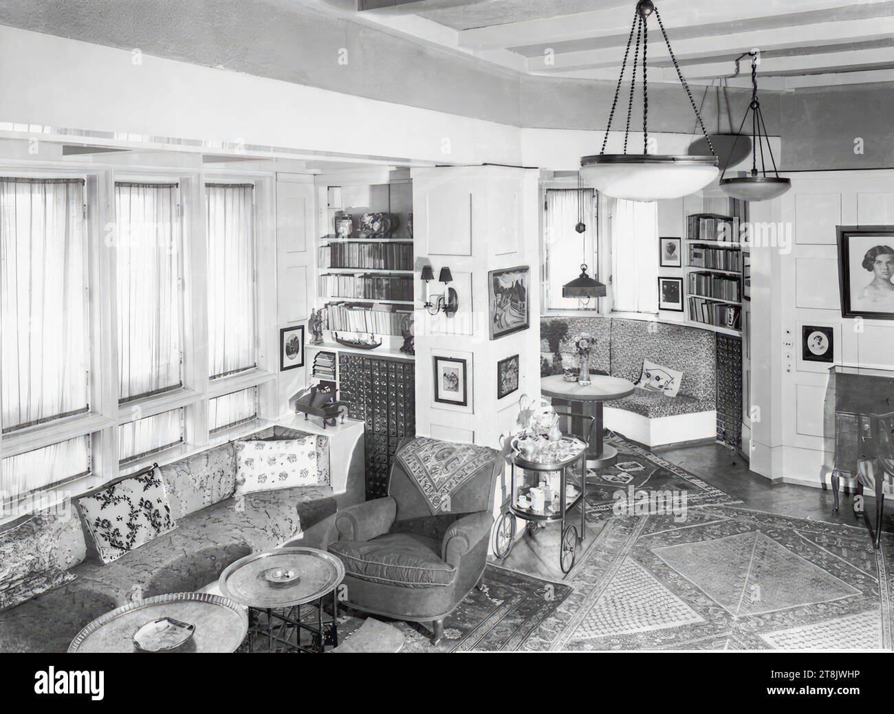 Karl e Hilda Strasser House, conversione ed ampliamento, Vienna XIII., Kupelwiesergasse 28, sala con finestra rotonda, 1918-1919; foto scattata nel 1930, negativo, vetro negativo, piastra: 18 x 24 cm, Austria Foto Stock