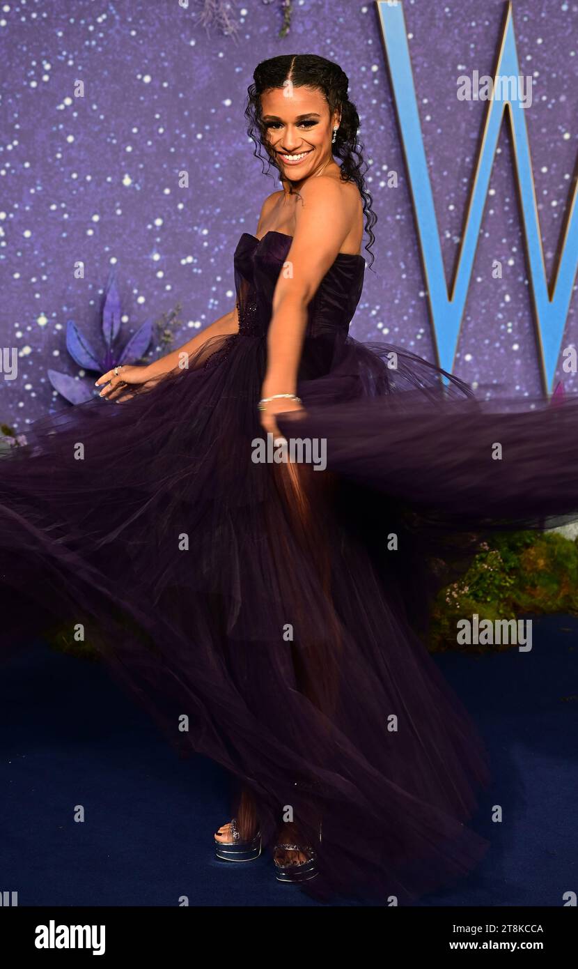 Londra, Regno Unito. 20 novembre 2023. Ariana DeBose partecipa a Disney -"WISH" UK Premiere all'ODEON Luxe Leicester Square. Credito: Vedere li/Picture Capital/Alamy Live News Foto Stock