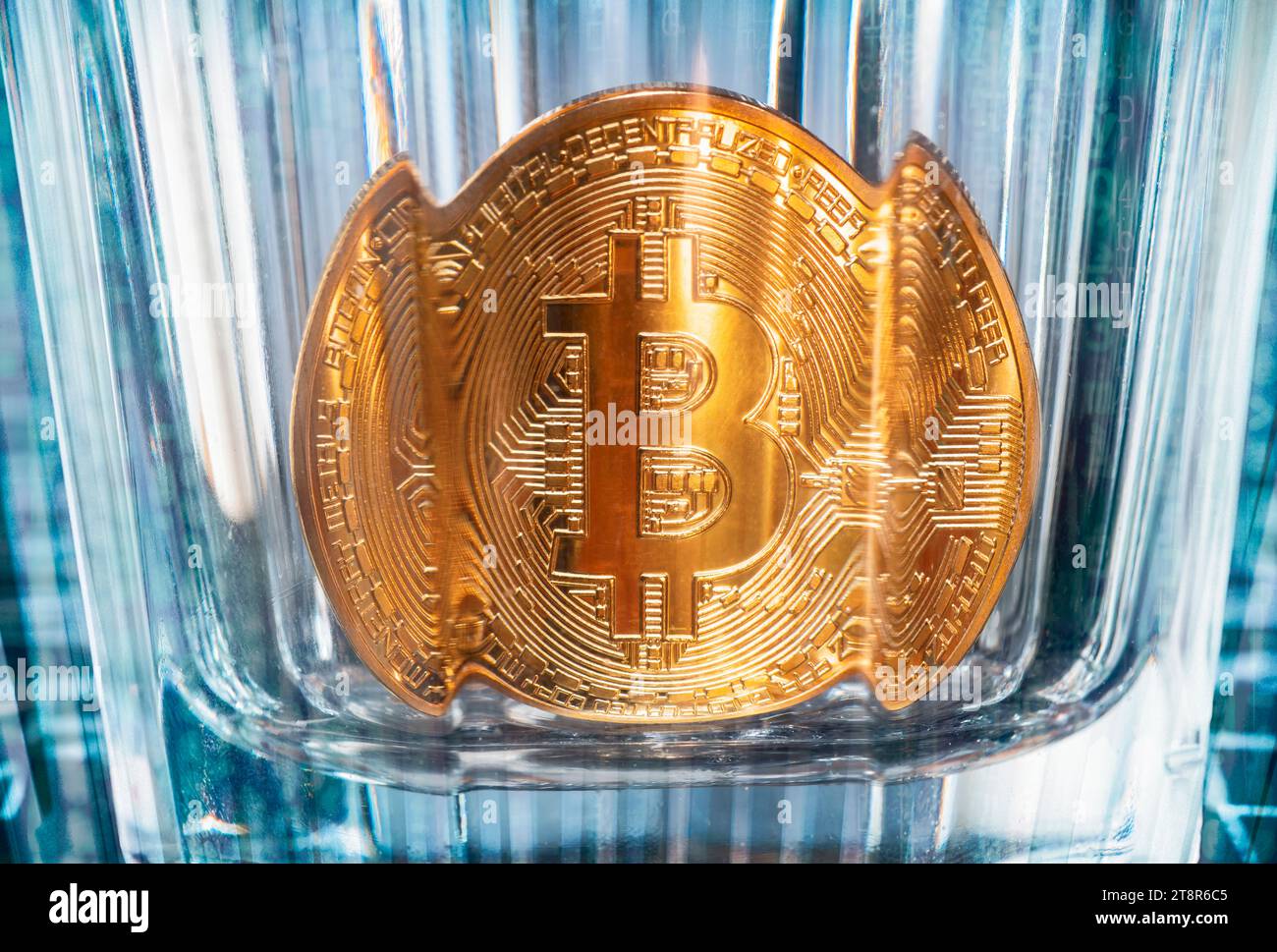 Diverse sfaccettature della criptovaluta Bitcoin Foto Stock