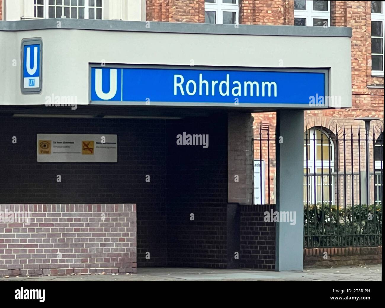 Berliner U-Bahnhof Rohrdamm U7 *** stazione della metropolitana di Berlino Rohrdamm U7 Copyright: Xmix1x credito: Imago/Alamy Live News Foto Stock