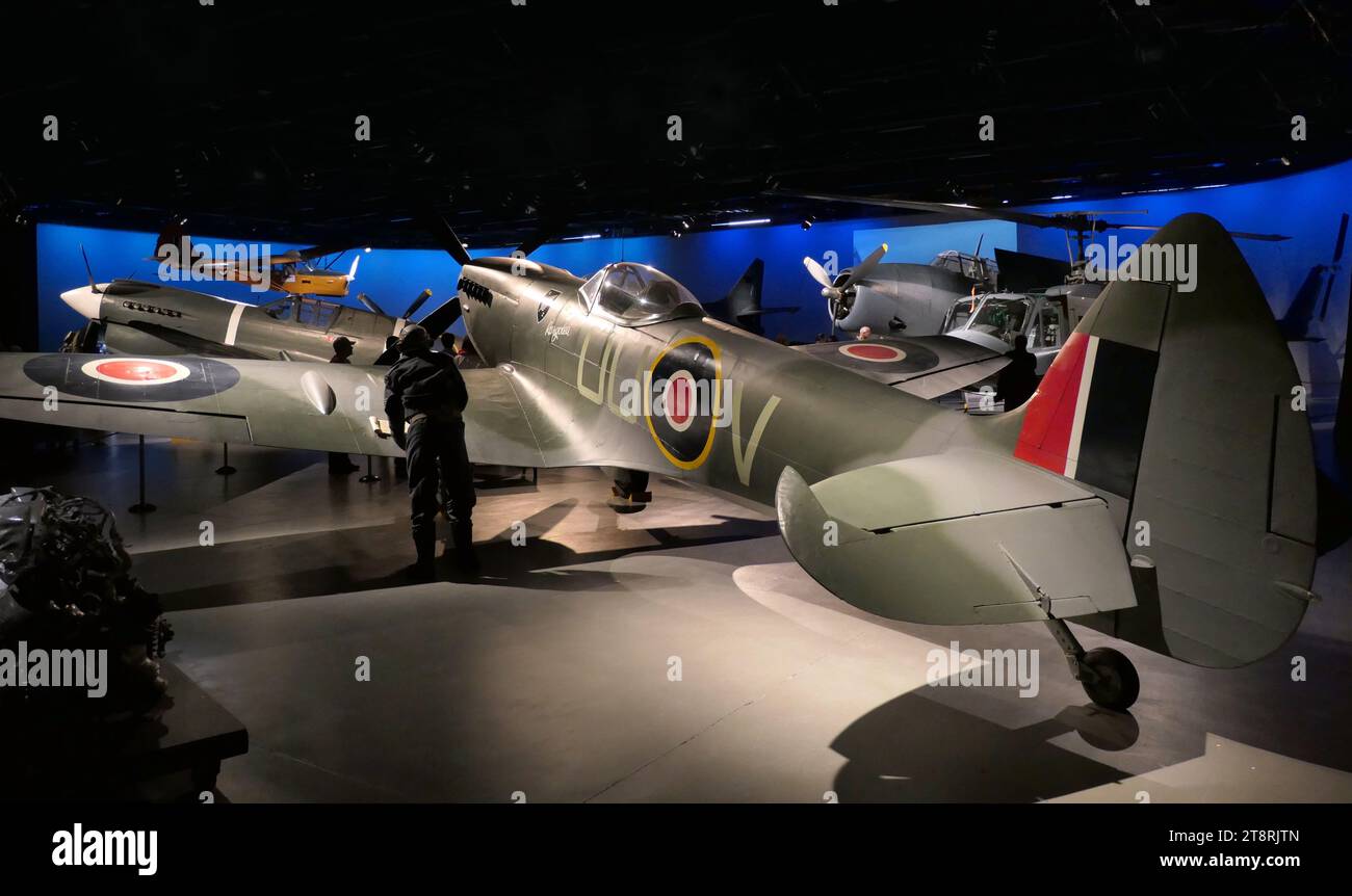 Air Force Museum of New Zealand, coinvolgi le storie di coloro che hanno contribuito a plasmare il viaggio dell'aviazione militare neozelandese e rifletti sul servizio e il sacrificio di migliaia di neozelandesi che hanno servito nella Royal New Zealand Air Force (RNZAF) Foto Stock