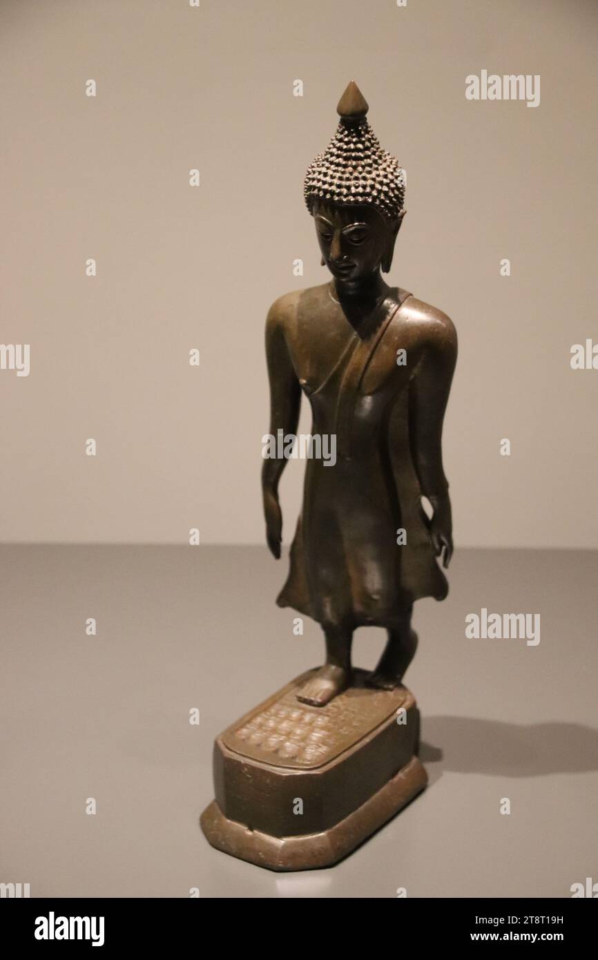 Arte Lanna: Buddha di bronzo, Galleria di storia tailandese, Museo Nazionale della Thailandia, Bangkok Foto Stock