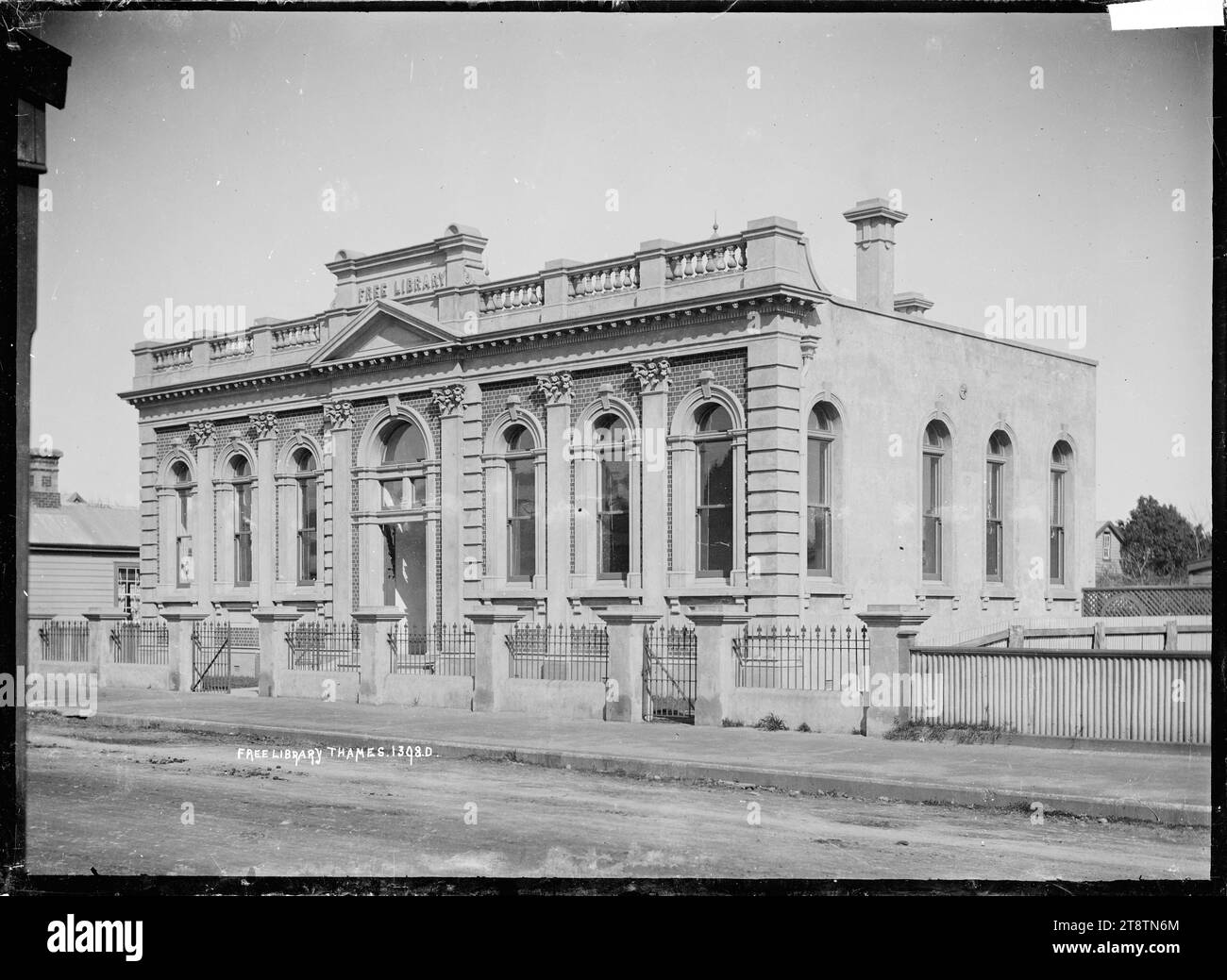 Biblioteca gratuita, Tamigi, biblioteca gratuita, Queen Street, Tamigi. Preso nei primi anni '1900 Foto Stock