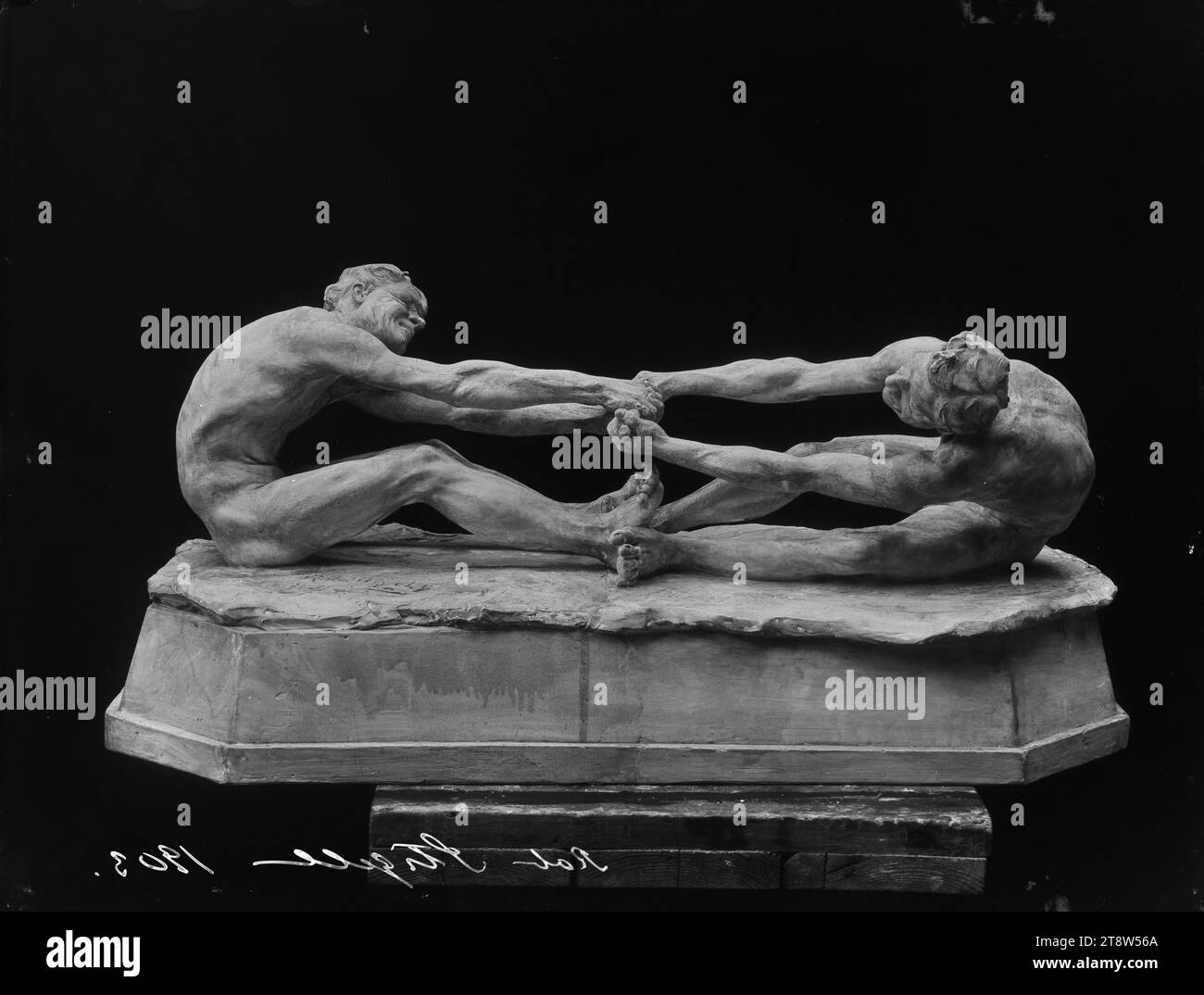 Robert Stigell, 14.5,1852, Suomenlinna, 1.12.1907, chi vincerà? 1903, 37 x 83 cm, bronzo Foto Stock