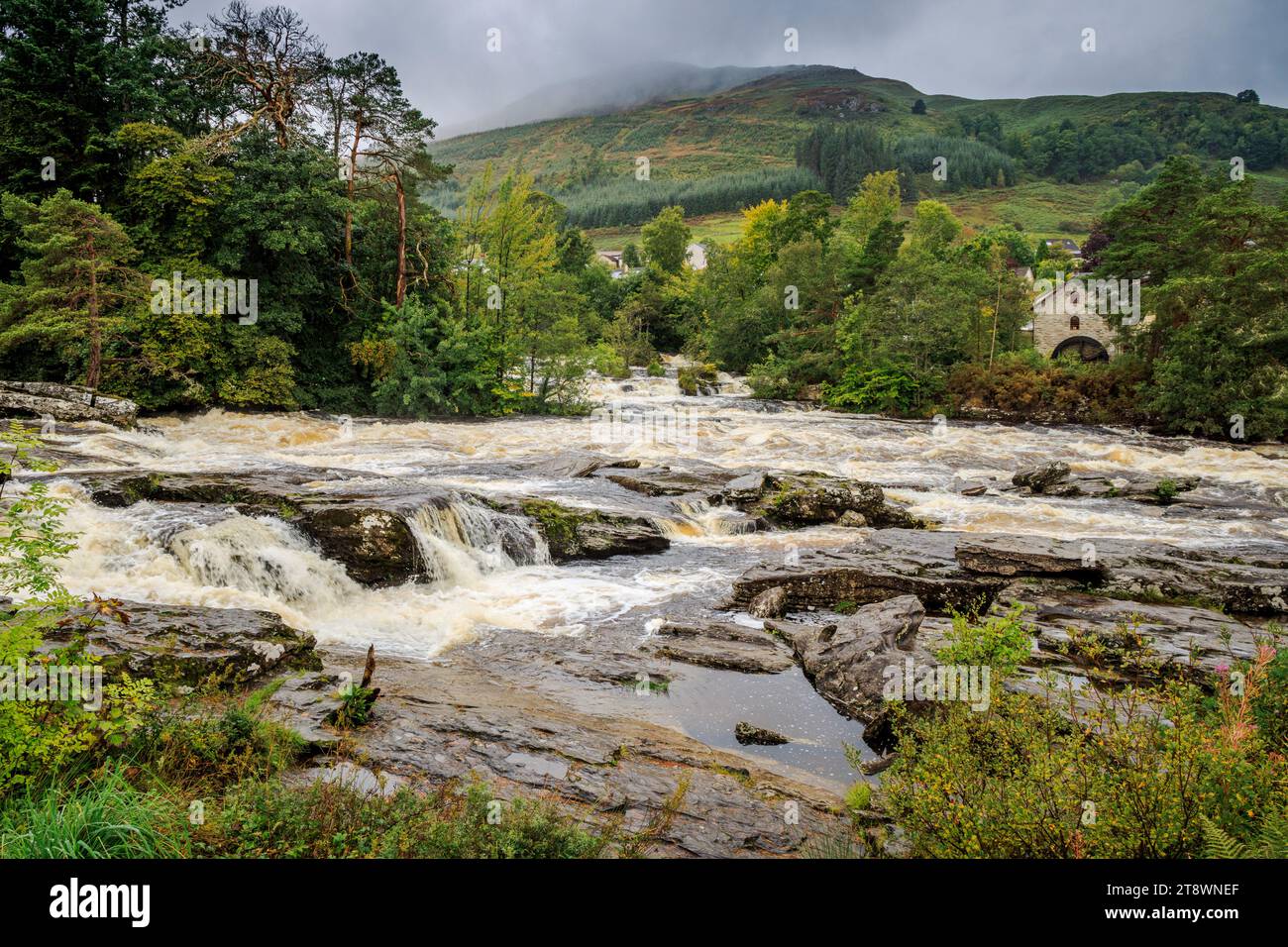 Le cascate di Dochart a Killin, Stirling, Scozia Foto Stock