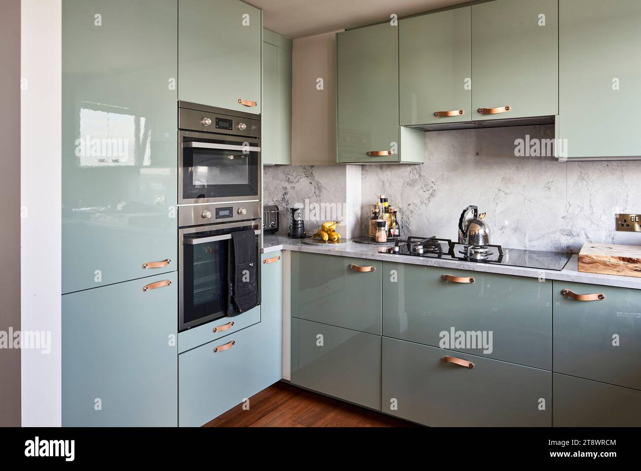 Cucina della cucina. Burnham, Burnham on Crouch, Regno Unito. Architetto: N/A, 2022. Foto Stock