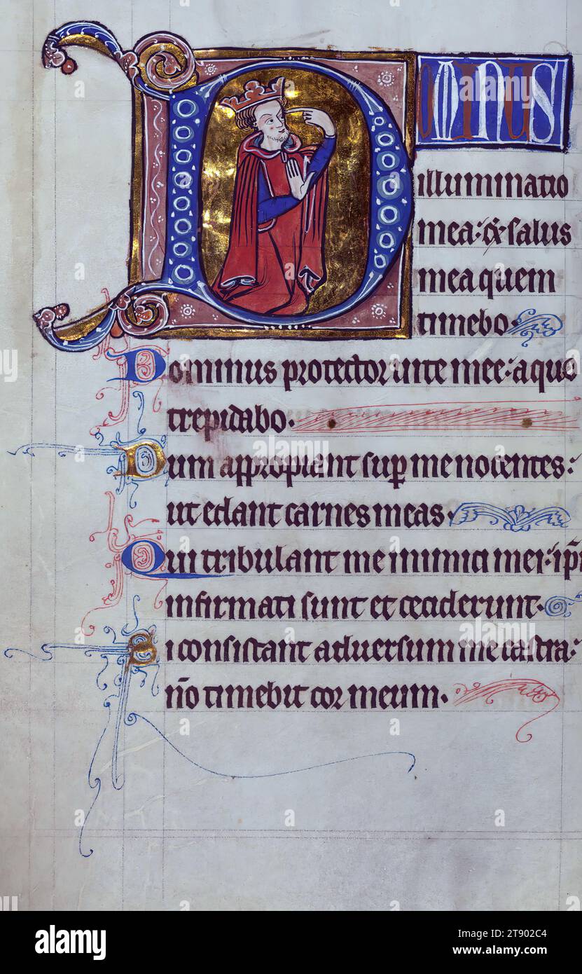 Carrow Psalter, re Davide inginocchiato e puntando al suo occhio, questo manoscritto inglese fu realizzato nell'Anglia orientale a metà del XIII secolo per un patrono con particolare venerazione per San OLAF, la cui vita e il martirio sono rappresentati in modo prominente nell'iniziale "Beato" del Salmo 1. Conosciuto come il "Salterio del Carrow", a causa del suo successivo utilizzo da parte del convento di Carrow vicino a Norwich, è descritto più accuratamente come un Salterio-ore, in quanto contiene l'Ufficio dei morti, le ore della Vergine, e raccoglie Foto Stock