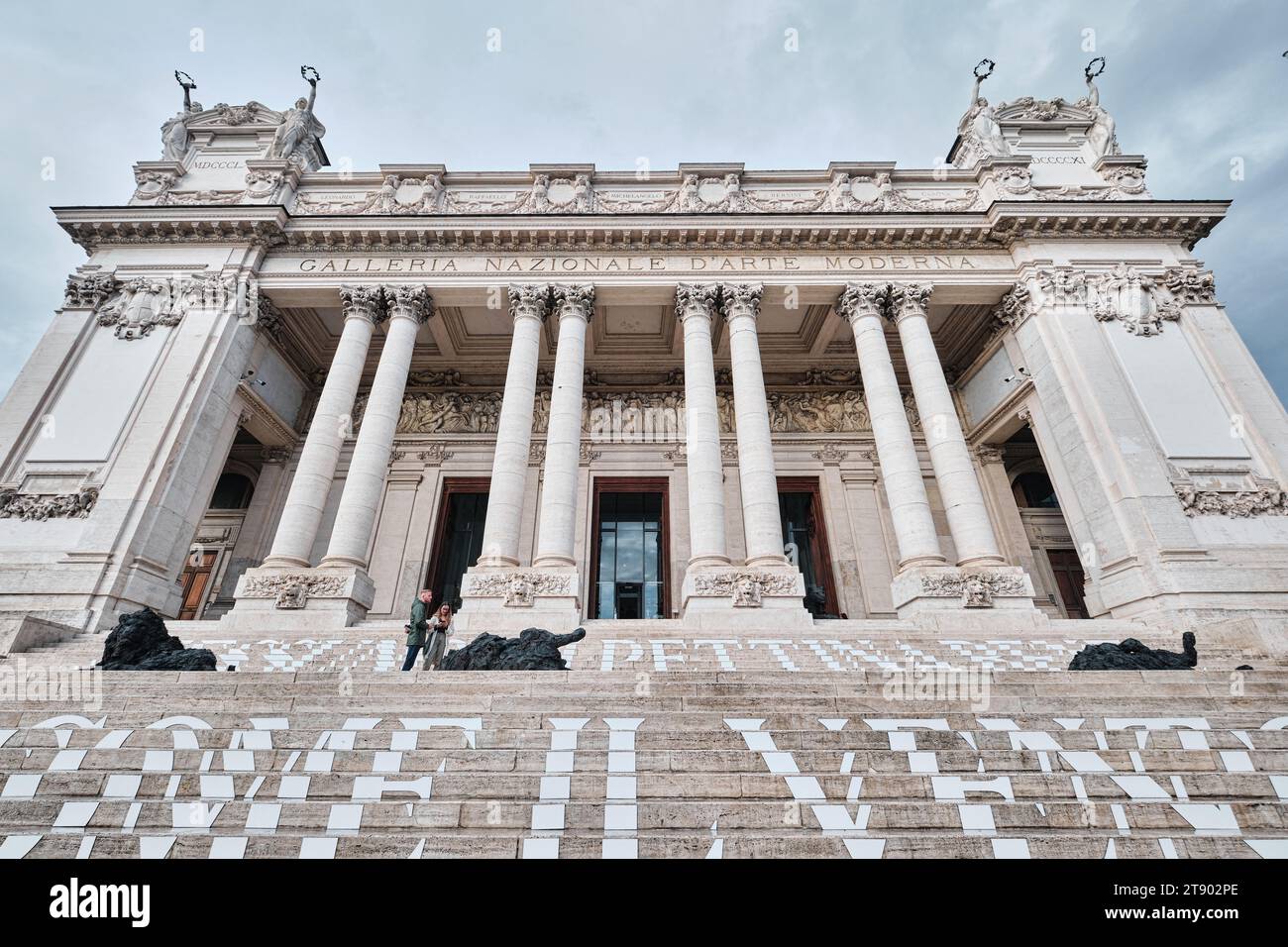 Roma, Italia - ottobre 29 2023: Vista frontale della Galleria Nazionale d'Arte moderna, fondata nel 1883, a Villa Foto Stock