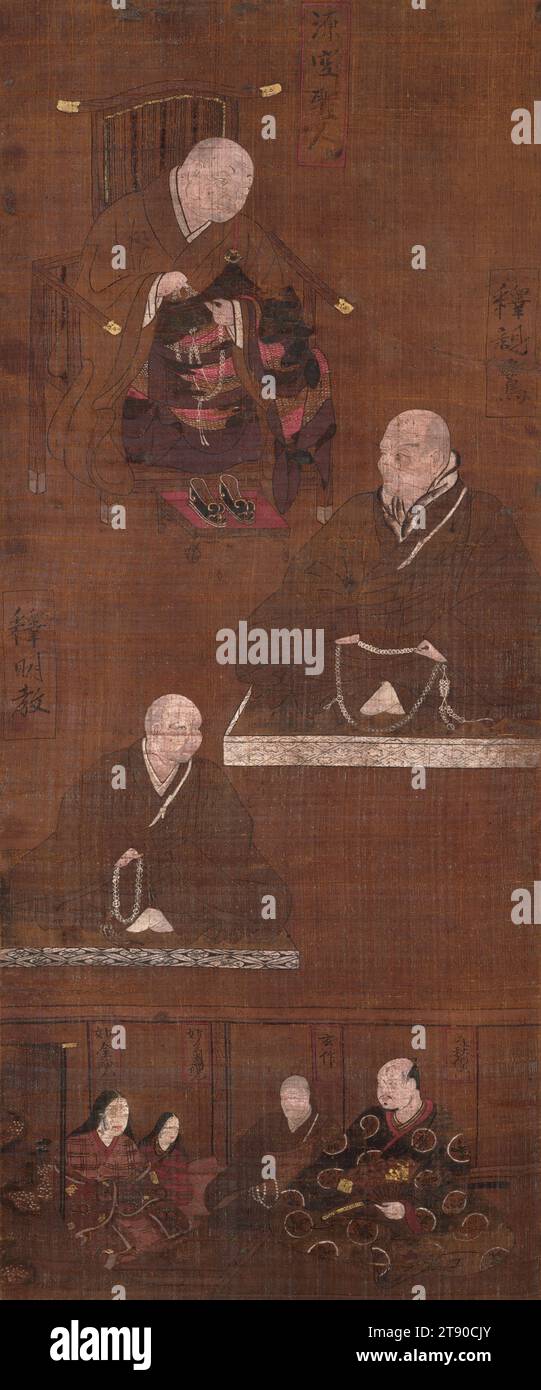 Tre patriarchi della setta Shin Jōdo, fine XIV secolo, sconosciuto giapponese, 36 1/8 x 15 1/8 pollici. (91,76 x 38,42 cm) (immagine)65 3/4 x 22 5/8" (167,01 x 57,47 cm) (monte), inchiostro e colore su seta, XIV secolo, le tre grandi figure in cima al rotolo sono ritratti dei leader religiosi del Buddhismo della Terra pura (Jōdo Shin): Hōnen, Shinran e il meno noto Myōkyō. Il rotolo illustra il lignaggio primario della scuola, con gli aderenti della setta seduti in fondo alla foto. La figura in basso a destra, che indossa un abito decorato con uno stemma di famiglia, probabilmente rappresenta l'uomo Foto Stock