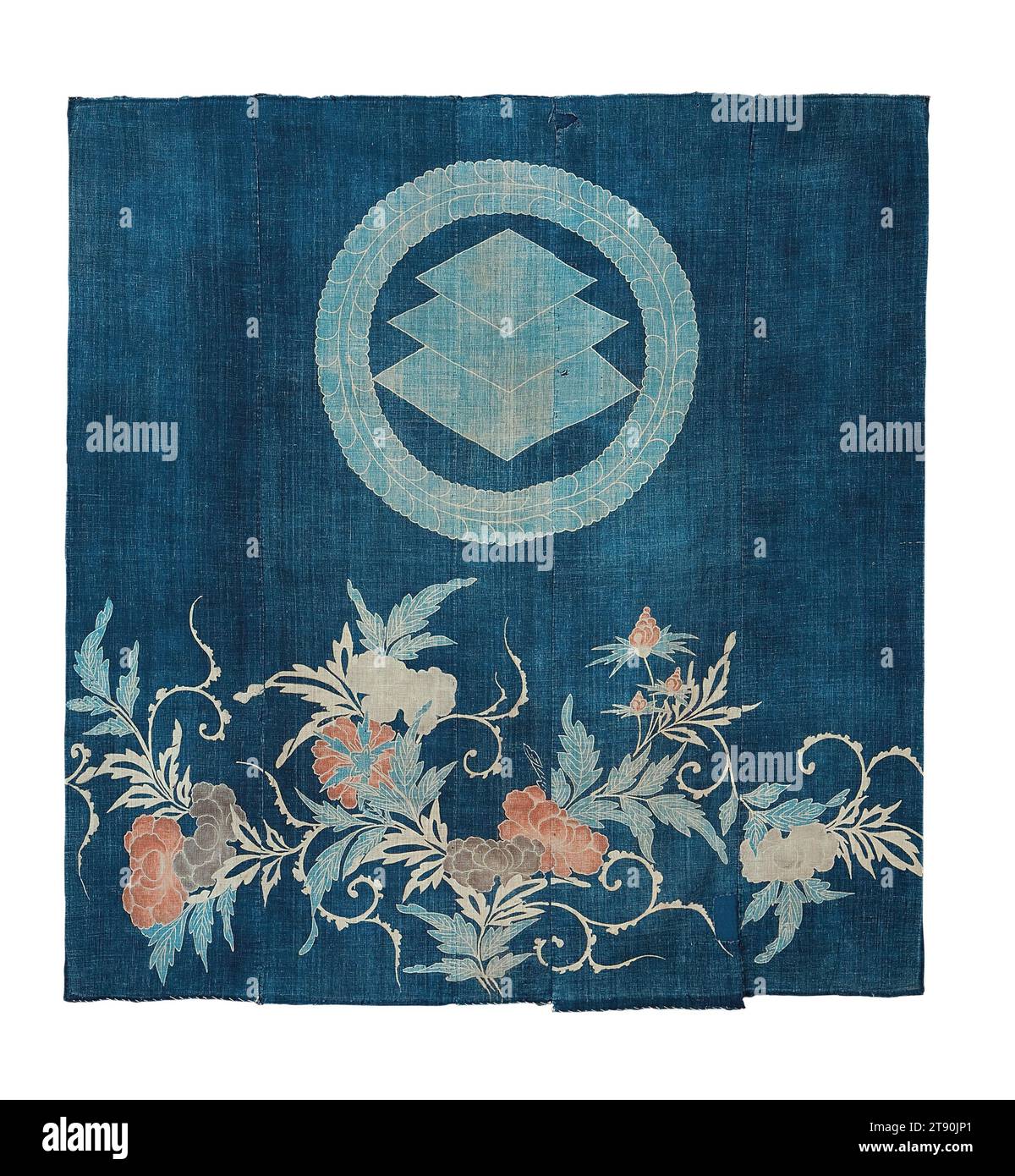 Copriletto (futonji) o coprimobili (yutan) con stemma (sangaibishi), XIX secolo, sconosciuto, 57 1/2 x 55 1/4 pollici (146,05 x 140,34 cm) (totale), panno: Cotone; tsutsugaki (resistenza a mano libera), Giappone, XIX secolo Foto Stock
