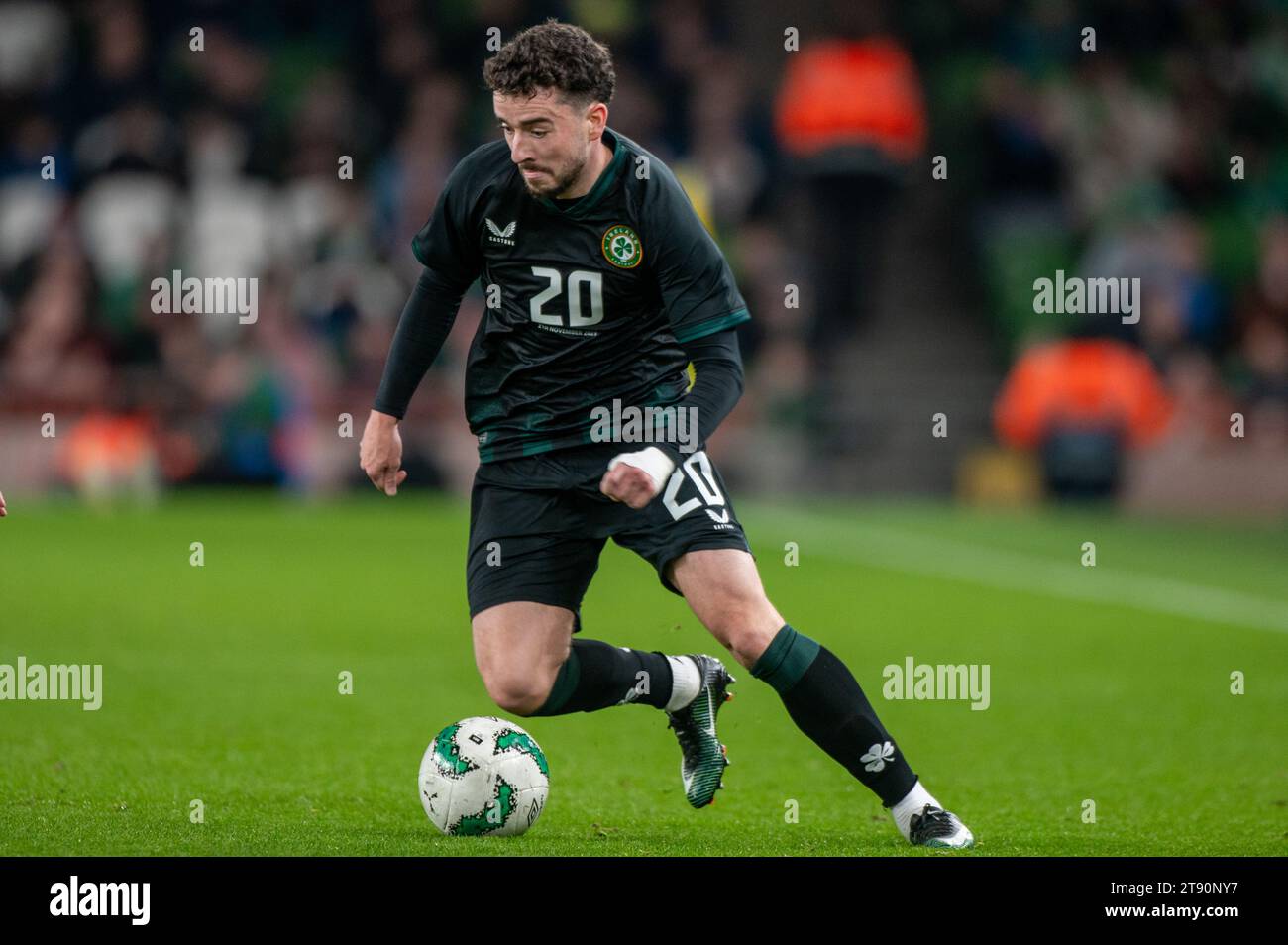 Dublino, Irlanda. 21 novembre 2023. Mikey Johnston dell'Irlanda durante l'amichevole internazionale tra la Repubblica d'Irlanda e la nuova Zelanda all'Aviva Stadium di Dublino, Irlanda, il 21 novembre 2023 (foto di Andrew SURMA/ Credit: SIPA USA/Alamy Live News Foto Stock