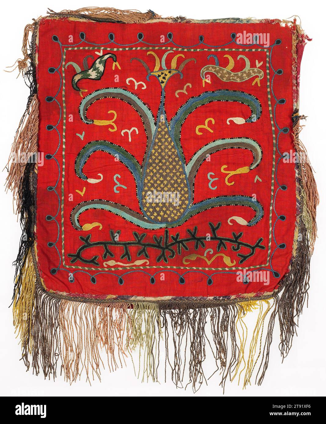 Ainak push, fine XIX-inizio XX secolo, 19 1/2 x 22 pollici (49,53 x 55,88 cm) (include frange), seta, cotone; cuciture a catena con gancio e ago, Uzbekistan, xix-xx secolo Foto Stock