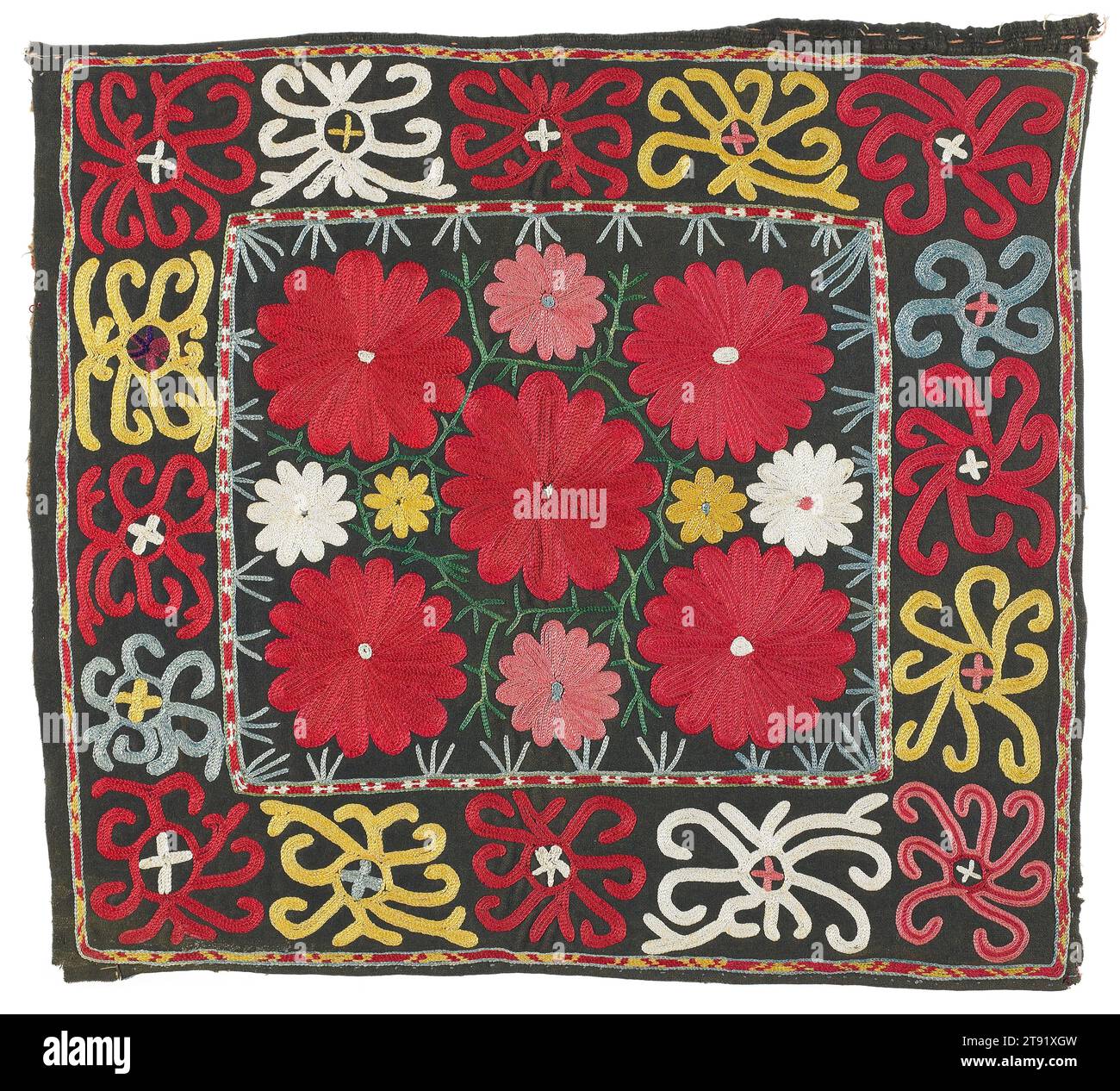 Ilgich, inizio XX secolo, 21 3/4 x 19 pollici (55,25 x 48,26 cm), seta, lana, cotone; cuciture a catena a uncino, Uzbekistan, XX secolo Foto Stock