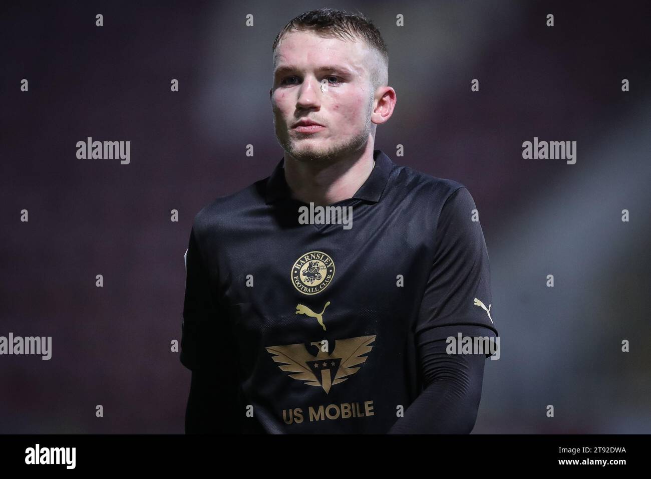 Charlie Hickingbottom n. 42 di Barnsley dopo la partita del Bristol Street Motors Trophy Bradford City vs Barnsley all'Università di Bradford Stadium, Bradford, Regno Unito, 21 novembre 2023 (foto di James Heaton/News Images) a Bradford, Regno Unito il 21/11/2023. (Foto di James Heaton/News Images/Sipa USA) Foto Stock