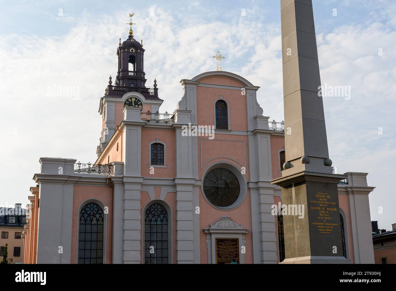 La grande Chiesa (Storkyrkan) o Chiesa di San Nicholas (Sankt Nikolai Kyrka), la chiesa più antica di Gamla stan. Stoccolma, Svezia Foto Stock