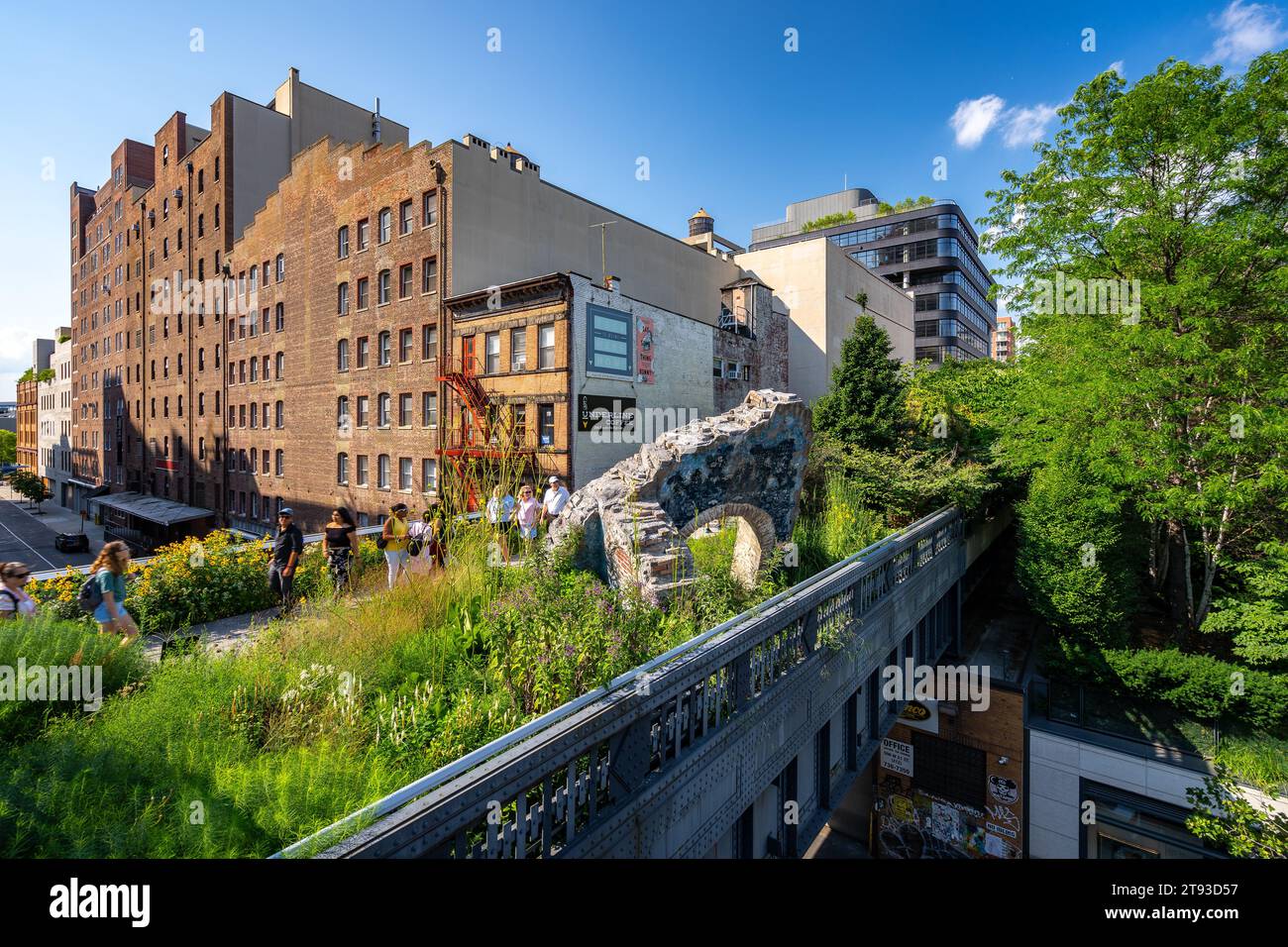 New York, USA - edifici intorno al parco High Line Foto Stock
