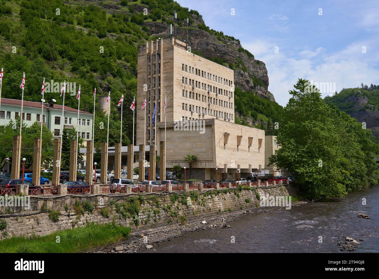 Bürgeramt der Stadt Tschiatura, Municipio, am Fluss Qwirila, Kwirila, Tschiatura, Tchiatura, Chiatura, Imeretien, Georgien Foto Stock