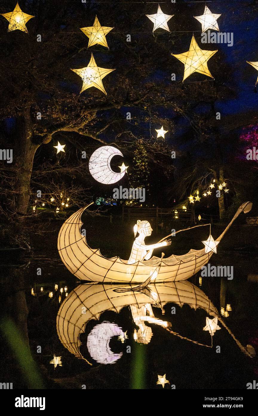 Wakehurst, Regno Unito. 22 novembre 2023. Kew Wakehurst Glow Wild: L'esperienza invernale e natalizia della lanterna del Sussex e il percorso ritorna per il suo decimo anniversario. Crediti: Guy Bell/Alamy Live News Foto Stock