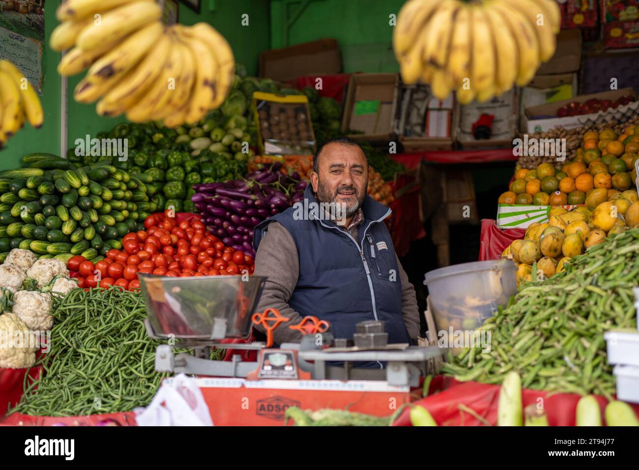 Negozio di frutta e verdura a Leh, India Foto Stock