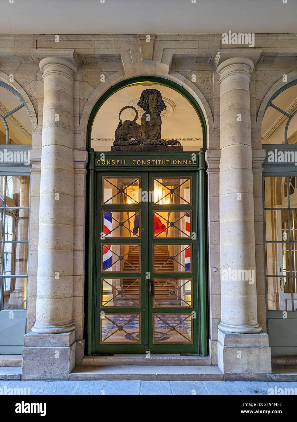 Ingresso al Consiglio costituzionale francese, incaricato di verificare la conformità delle leggi alla costituzione e la regolarità delle elezioni Foto Stock
