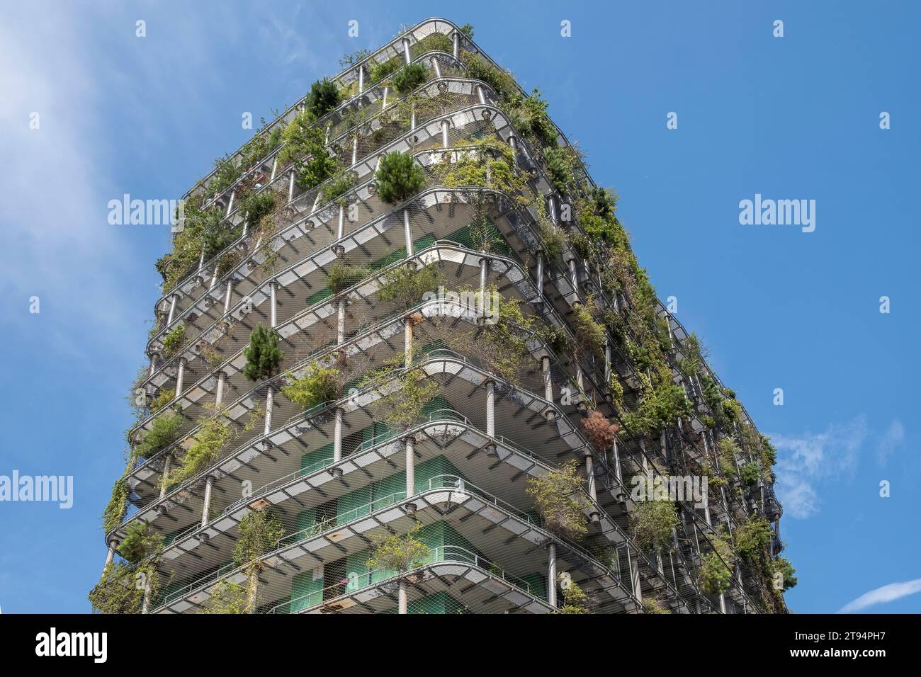 Edificio verde a Parigi Foto Stock