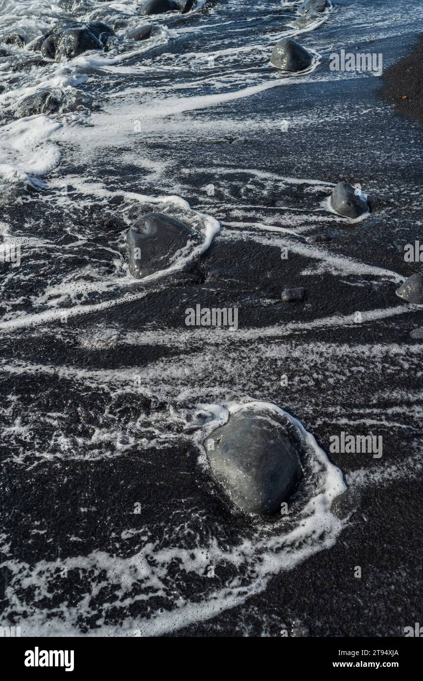 Spiaggia di Montaña Bermeja a Lanzarote, Isole Canarie, Spagna Foto Stock