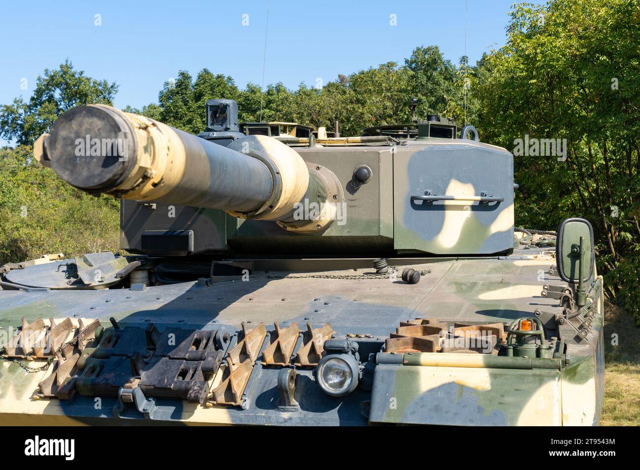 Serbatoio Leopard 2A4 di fabbricazione tedesca con vernice mimetica Foto Stock